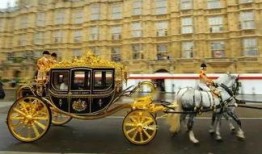 皇家马车爆料视频大全最新,揭秘王室生活幕后精彩瞬间